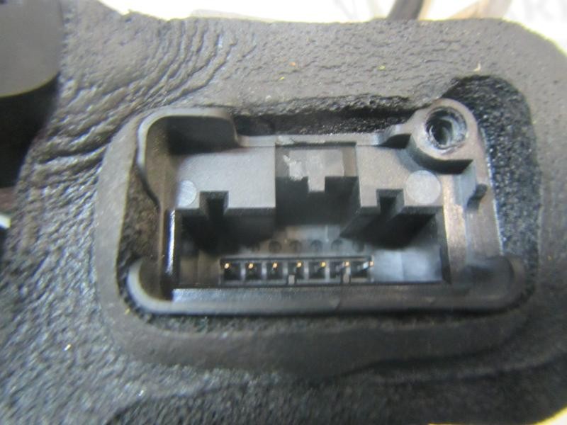 Recambio de cerradura puerta delantera derecha para seat arona style referencia OEM IAM 5TB837016A B6A5TB837016A 