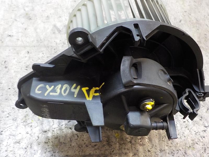 Recambio de motor calefaccion para citroën xsara berlina 1.9 diesel referencia OEM IAM   