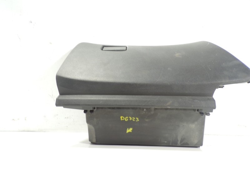 Recambio de guantera para nissan x-trail (t32) acenta 4x4 referencia OEM IAM 685104CC7A  