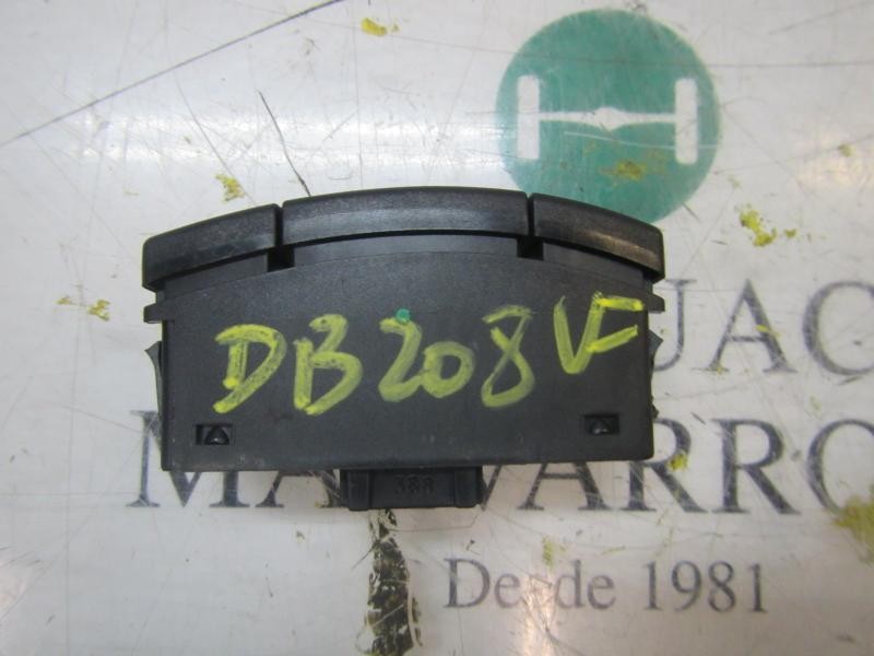 Recambio de warning para bmw serie 1 berlina (e81/e87) 118d referencia OEM IAM 61319196712 6131694560303 