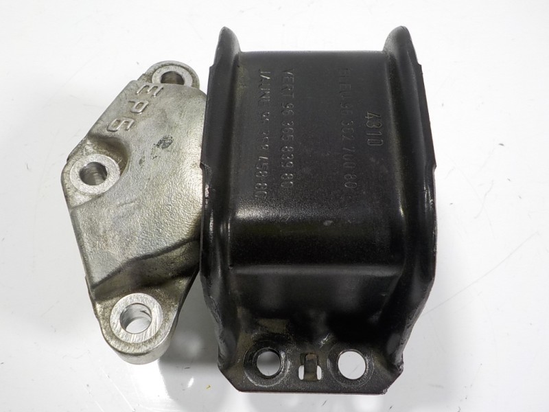 Recambio de soporte motor derecho para peugeot rcz 1.6 16v turbo referencia OEM IAM  9636270080 