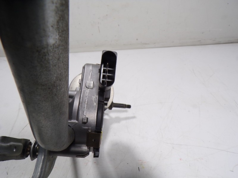 Recambio de motor limpia delantero para opel crossland x 1.2 referencia OEM IAM 39109362 3397021919 