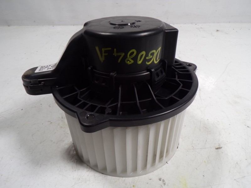 Recambio de motor calefaccion para kia xceed 1.4 tgdi cat referencia OEM IAM 97113J7000 EB1D1NXJAA EB1D1NXJAA