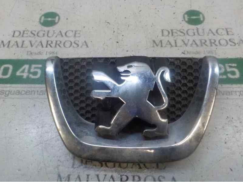 Recambio de rejilla para peugeot partner kombi 1.6 16v hdi fap referencia OEM IAM   