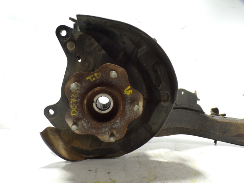 Recambio de mangueta trasera derecha para nissan x-trail (t32) acenta 4x4 referencia OEM IAM 555014CA1D  