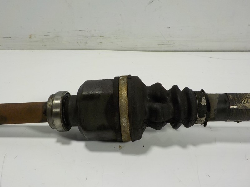 Recambio de transmision derecha para peugeot rcz 1.6 16v turbo referencia OEM IAM 3273XK 9687853380 