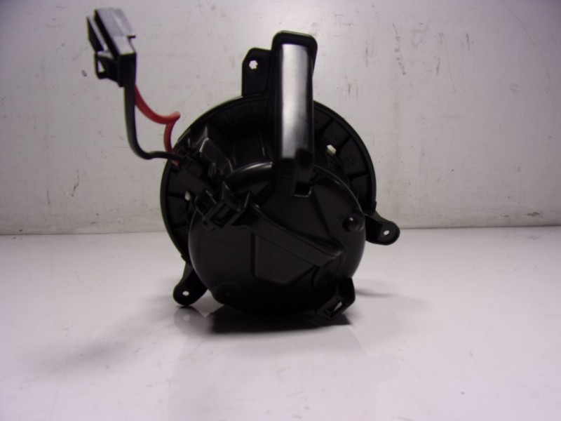 Recambio de motor calefaccion para volkswagen taigo 1.0 tsi referencia OEM IAM 2Q1820021 2Q1820021 