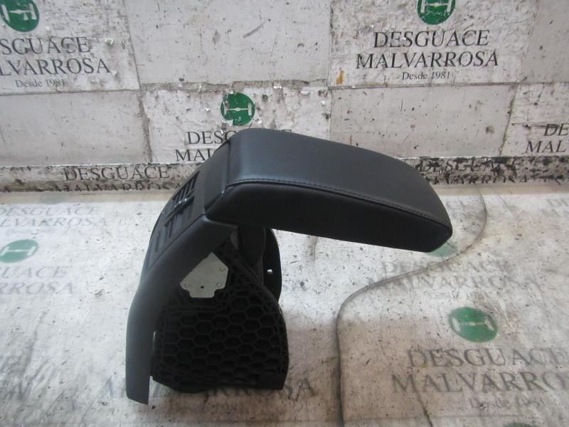 Recambio de apoyabrazos central para skoda octavia berlina (1z3) active referencia OEM IAM 1Z0864207EFJL  