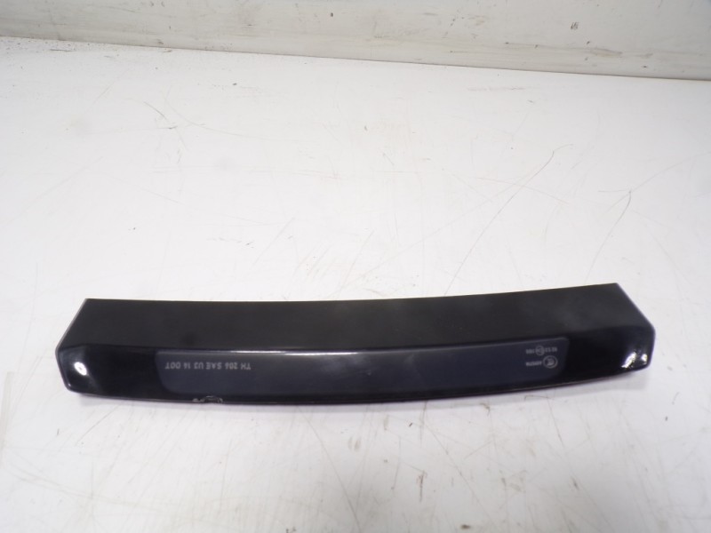 Recambio de piloto trasero central para opel crossland x 1.2 referencia OEM IAM 39037080 39037080 