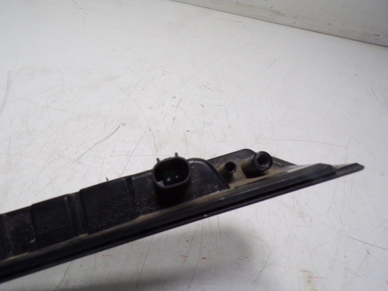 Recambio de piloto trasero central para opel crossland x 1.2 referencia OEM IAM 39037080 39037080 