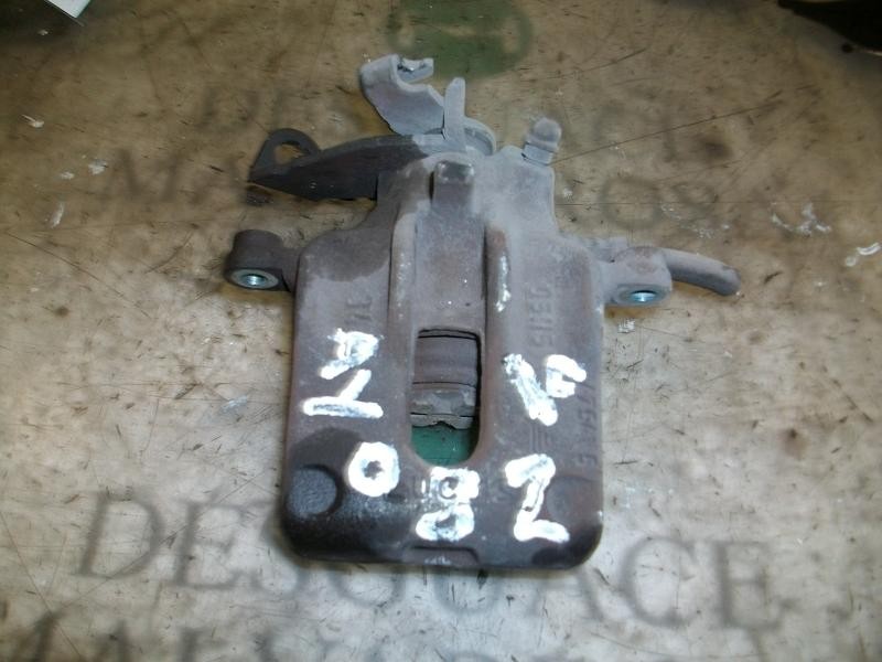 Recambio de pinza freno trasera derecha para lancia delta 1.8 cat referencia OEM IAM   