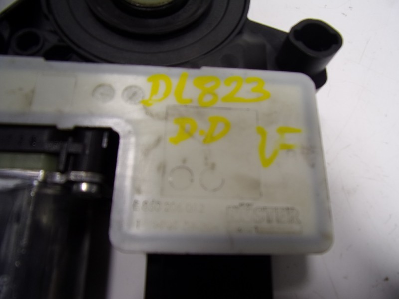 Recambio de motor elevalunas delantero derecho para volkswagen taigo 1.0 tsi referencia OEM IAM 2Q1959406E 2Q1959406 