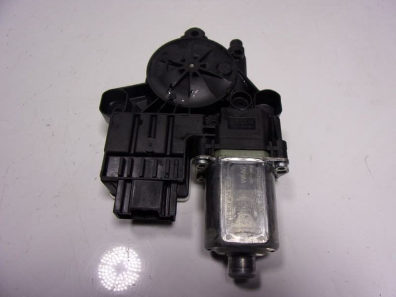 Recambio de motor elevalunas delantero derecho para volkswagen taigo 1.0 tsi referencia OEM IAM 2Q1959406E 2Q1959406 