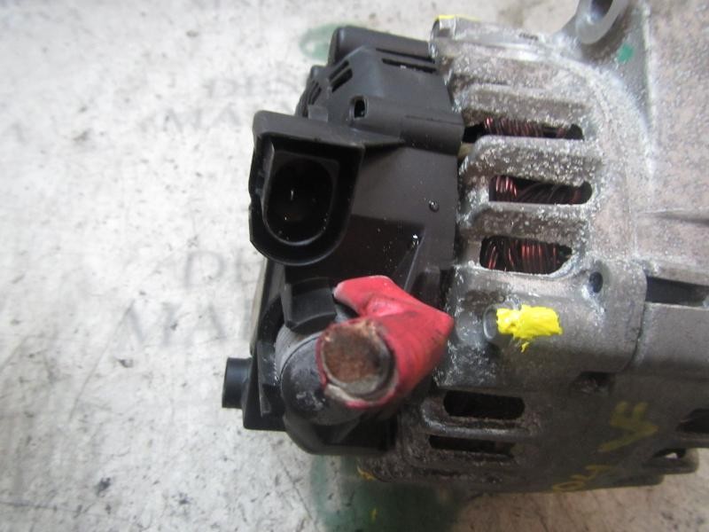 Recambio de alternador para ford fiesta (cb1) ambiente referencia OEM IAM 2265722 260695LB 