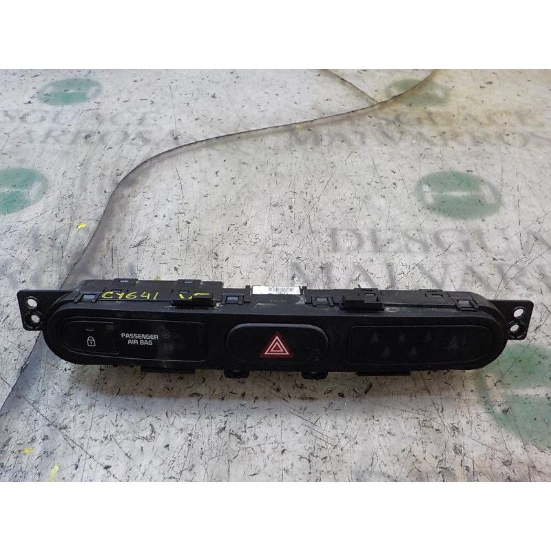 Recambio de warning para kia carens ( ) 1.7 crdi cat referencia OEM IAM 93790A4000CA  