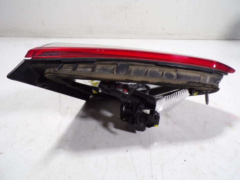 Recambio de piloto trasero derecho interior para opel crossland x 1.2 referencia OEM IAM 39137524  