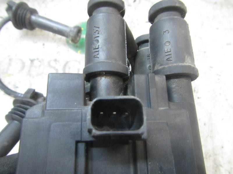 Recambio de bobina para ford fiesta (cb1) ambiente referencia OEM IAM 1823596  