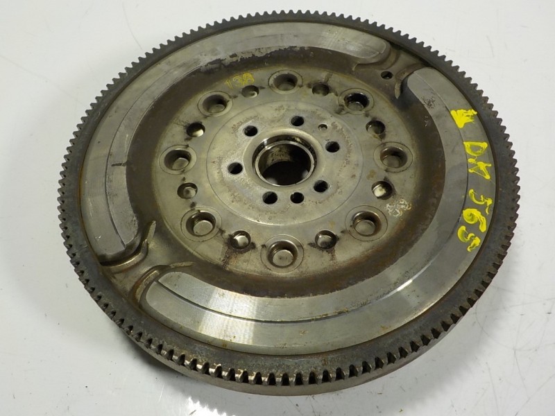 Recambio de volante motor para peugeot rcz 1.6 16v turbo referencia OEM IAM 0532T6 000656 