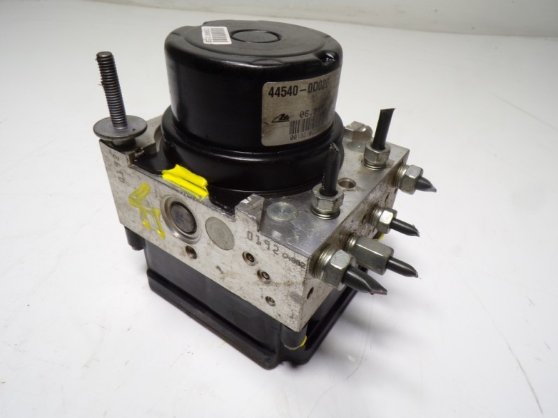 Recambio de abs para toyota yaris 1.0 cat referencia OEM IAM 440500D171 445400D020 