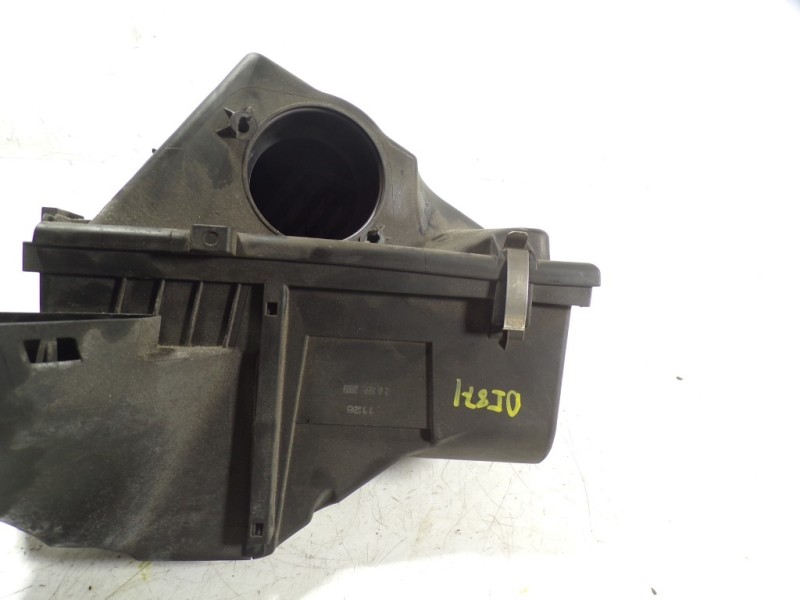 Recambio de filtro aire para bmw serie 3 berlina (e90) 2.0 turbodiesel cat referencia OEM IAM 13718512599  