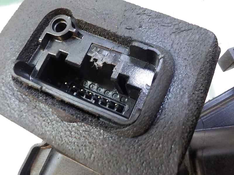 Recambio de cerradura puerta trasera izquierda para volkswagen golf vii lim. 1.6 tdi dpf referencia OEM IAM   