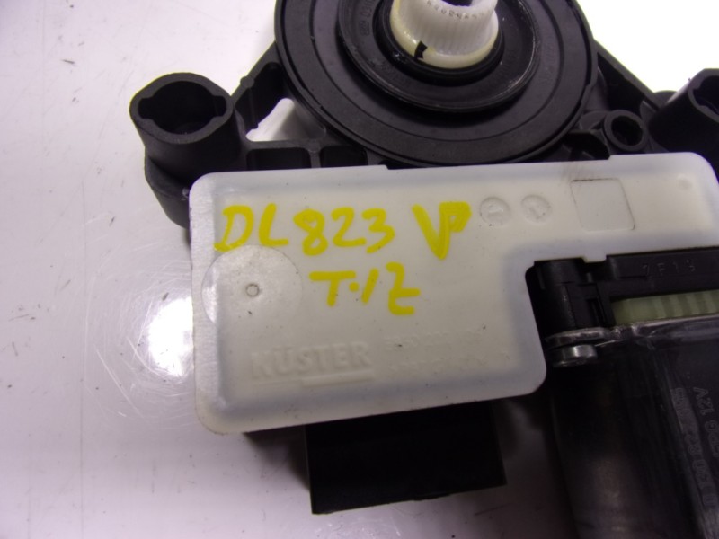 Recambio de motor elevalunas trasero izquierdo para volkswagen taigo 1.0 tsi referencia OEM IAM 5Q0959407D 5Q0959407D 