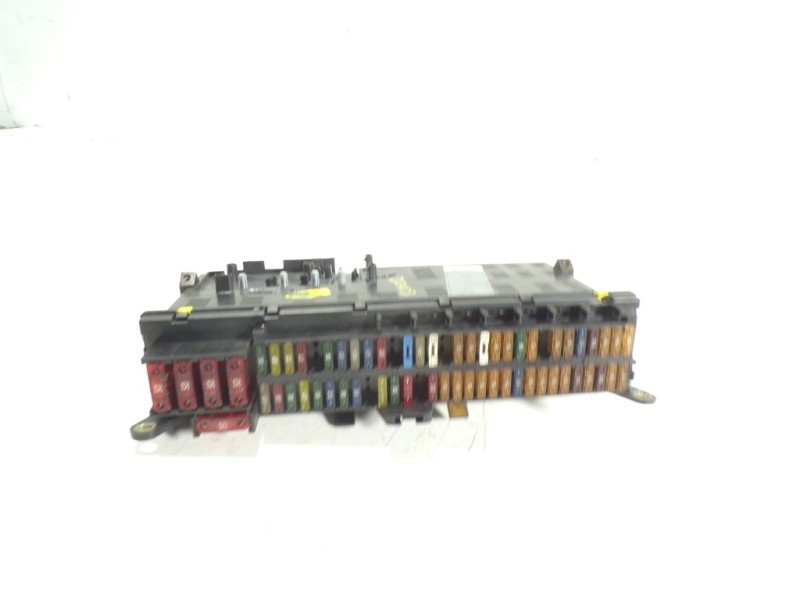 Recambio de caja reles / fusibles para bmw x5 (e53) 4.6is automático referencia OEM IAM 61138384525  