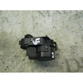 MOTOR APERTURA TRAMPILLAS CLIMATIZADOR 64116934821 ECB565 ECB565