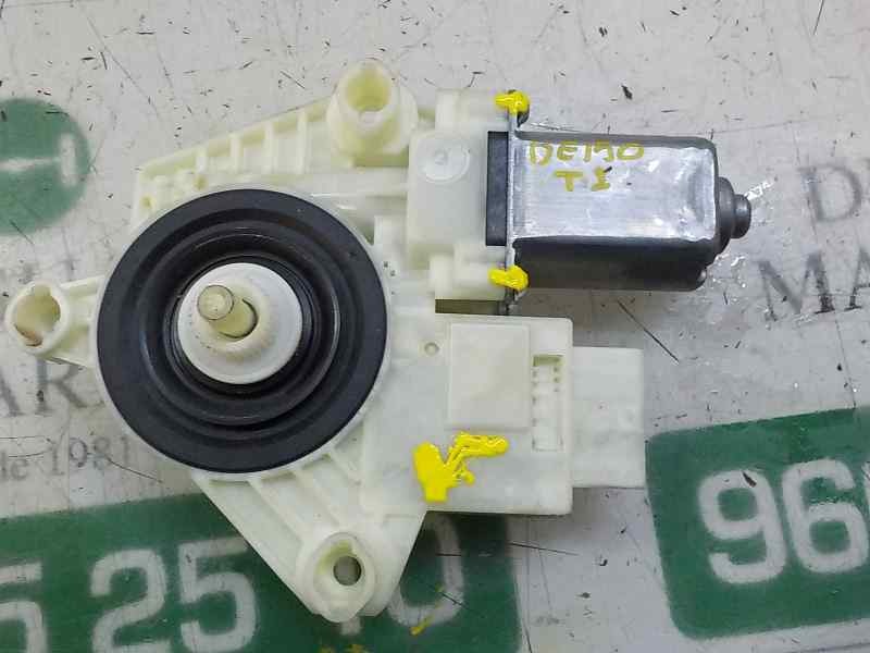 Recambio de motor elevalunas trasero izquierdo para volkswagen golf vii lim. 1.6 tdi dpf referencia OEM IAM   