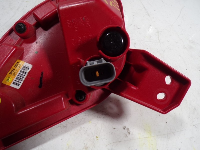 Recambio de piloto marcha atras para kia xceed 1.4 tgdi cat referencia OEM IAM 92405J7300 92405J7300 