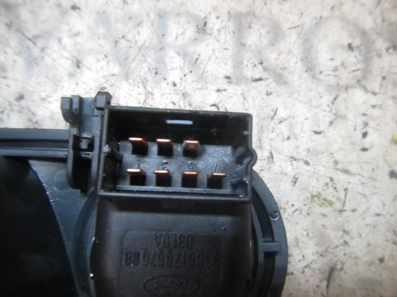 Recambio de maneta interior delantera izquierda para ford fiesta (cb1) ambiente referencia OEM IAM   