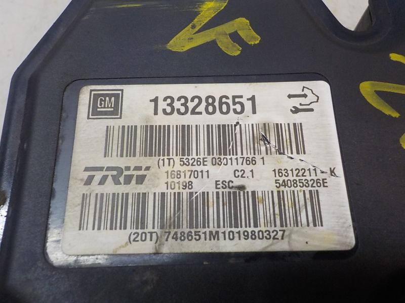 Recambio de abs para opel insignia berlina sport referencia OEM IAM 13321113  