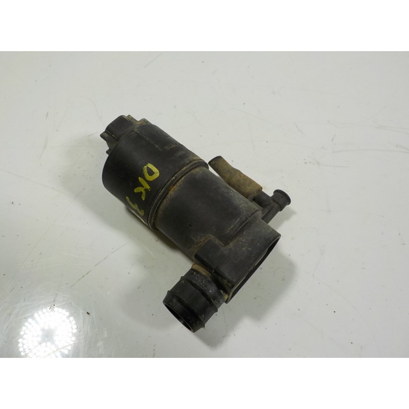 Recambio de bomba limpia para toyota yaris 1.0 cat referencia OEM IAM 853300F020 853300F020 