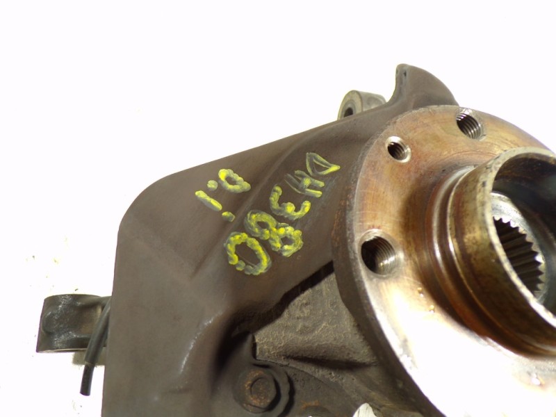 Recambio de mangueta delantera izquierda para fiat fiorino 1.3 16v jtd cat referencia OEM IAM 51785024  