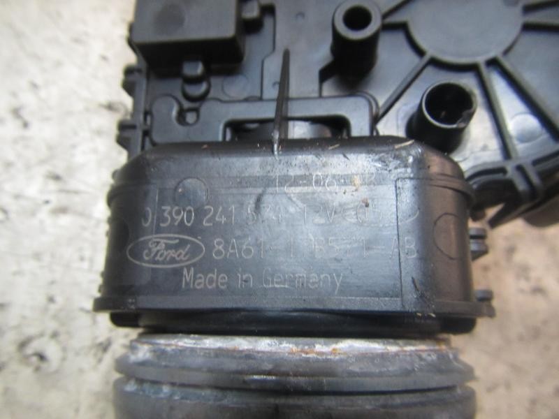 Recambio de motor limpia delantero para ford fiesta (cb1) ambiente referencia OEM IAM 1698869 8A6117B571AB 0390241574