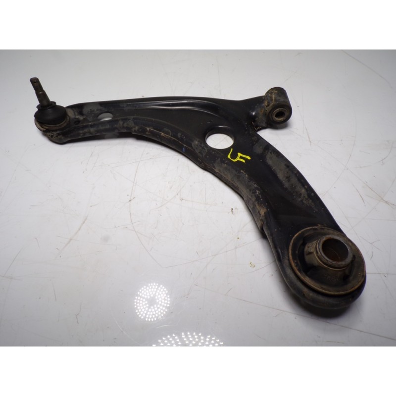 Recambio de brazo suspension inferior delantero izquierdo para toyota yaris 1.0 cat referencia OEM IAM 4806909140  