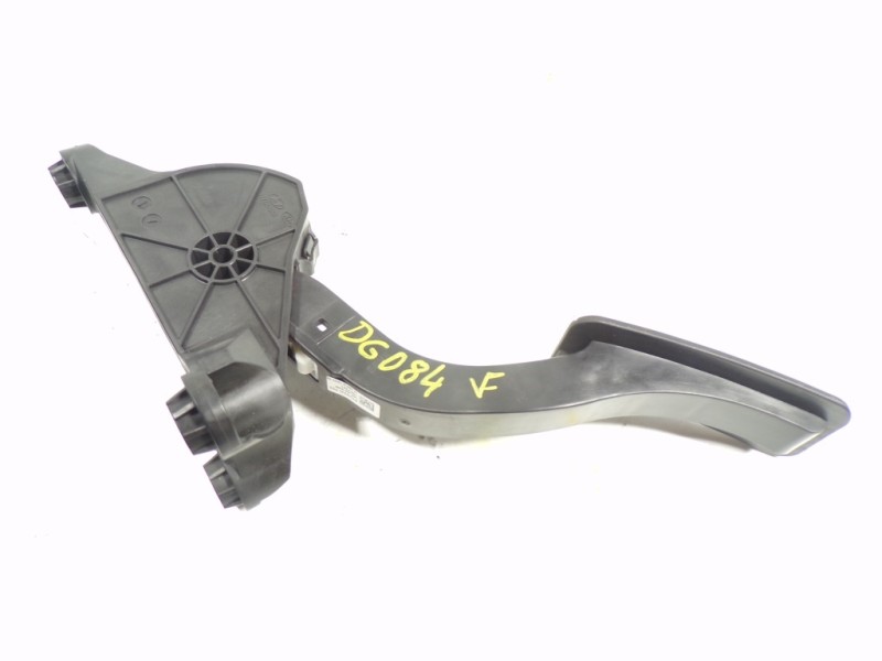 Recambio de potenciometro pedal para kia xceed 1.4 tgdi cat referencia OEM IAM 32700G4200 32700G4200 