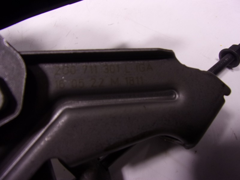 Recambio de palanca freno de mano para volkswagen taigo 1.0 tsi referencia OEM IAM 2Q0711303C  