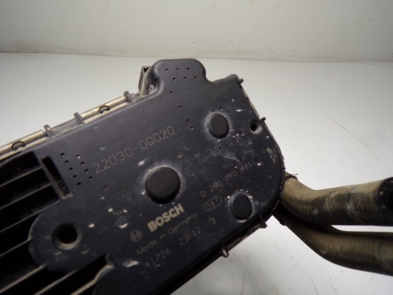 Recambio de caja mariposa para toyota yaris 1.0 cat referencia OEM IAM 220300Q020 220300Q020 