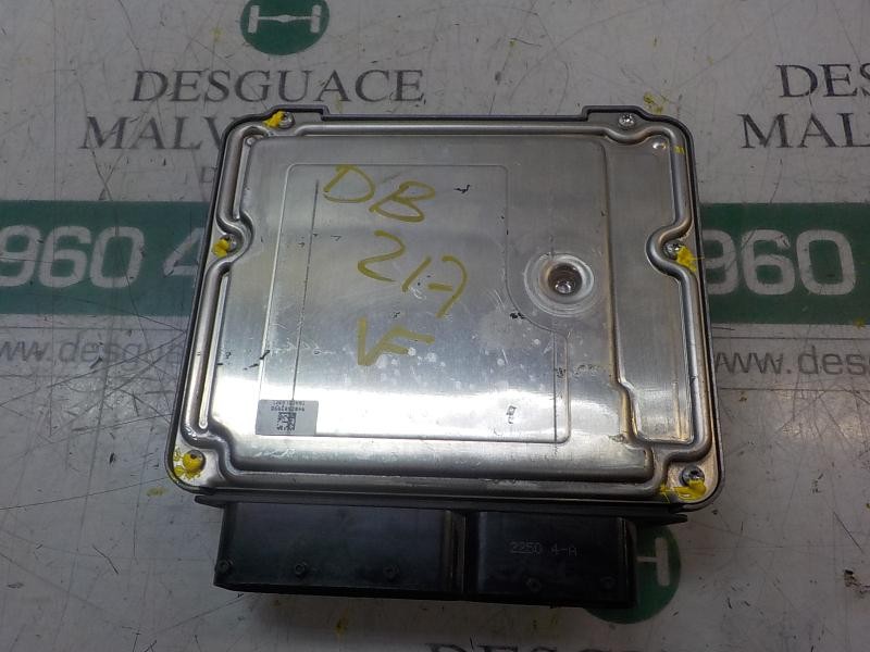 Recambio de centralita motor uce para opel insignia berlina sport referencia OEM IAM 55575349 55576906 0281017105