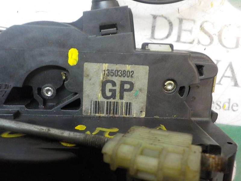 Recambio de cerradura puerta delantera derecha para opel insignia berlina sport referencia OEM IAM 13503150 13503802 
