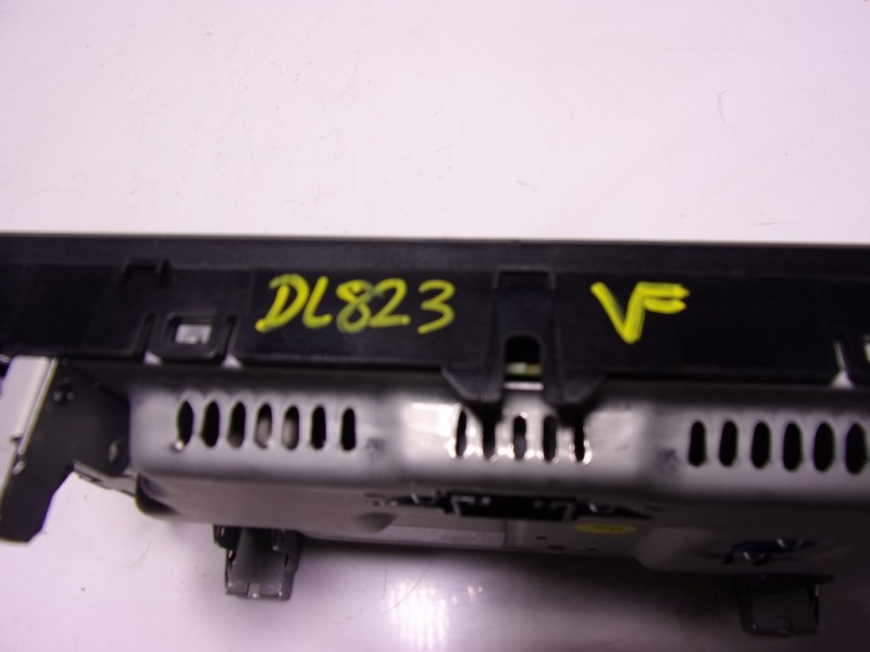 Recambio de pantalla multifuncion para volkswagen taigo 1.0 tsi referencia OEM IAM 5NN919605B 5NN919605B 