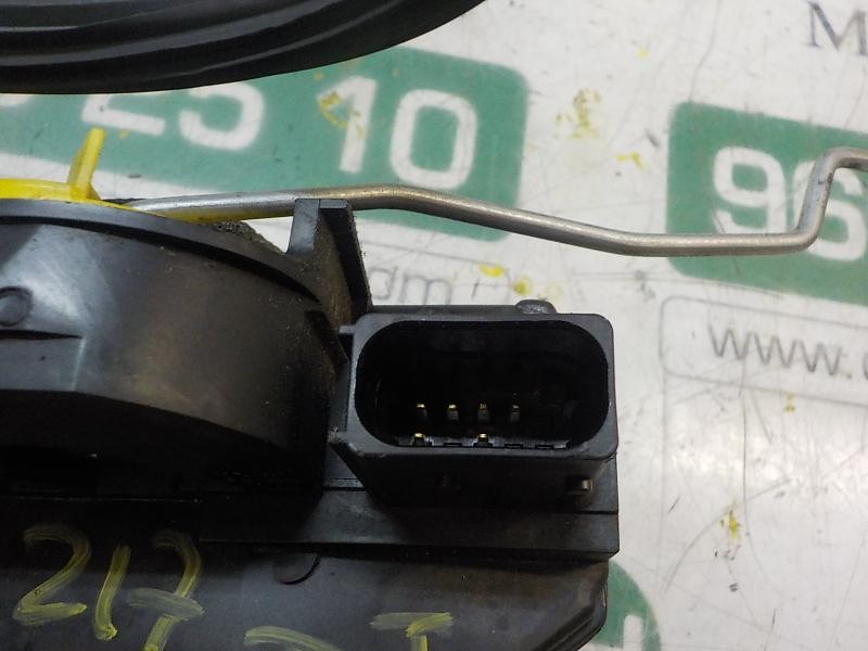 Recambio de cerradura puerta delantera izquierda para opel insignia berlina sport referencia OEM IAM 13503149 13503801 