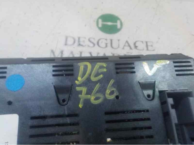 Recambio de pantalla multifuncion para opel zafira b 1.9 cdti referencia OEM IAM   