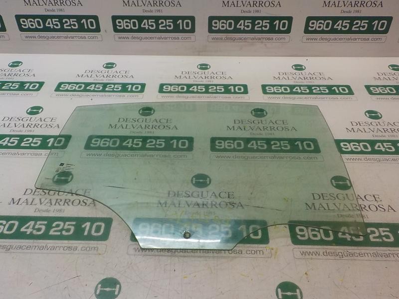 Recambio de cristal puerta trasero derecho para opel insignia berlina sport referencia OEM IAM 13311983  