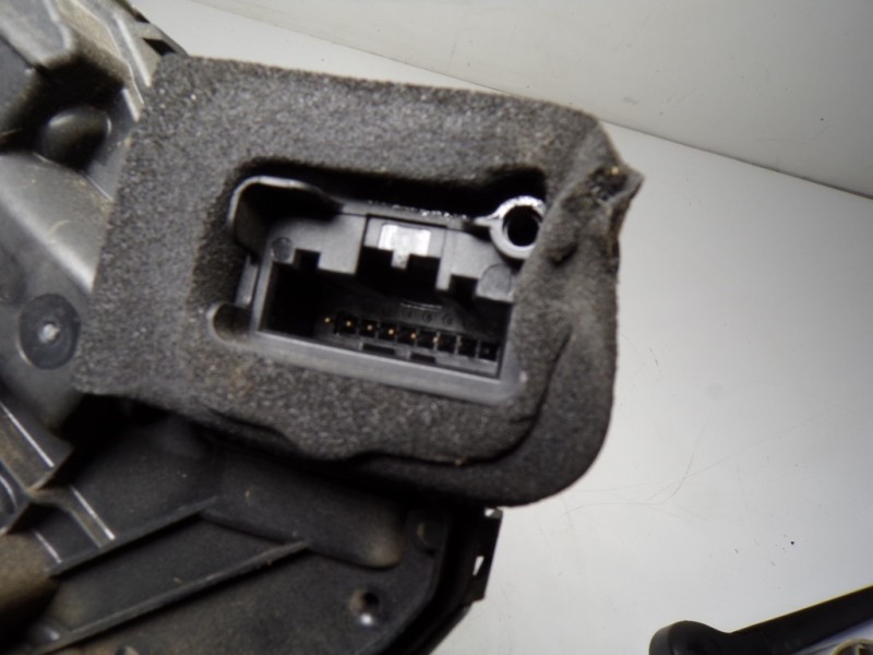 Recambio de cerradura puerta trasera derecha para seat ibiza (kj1) fr referencia OEM IAM 5TA839016L 5TA839016L 