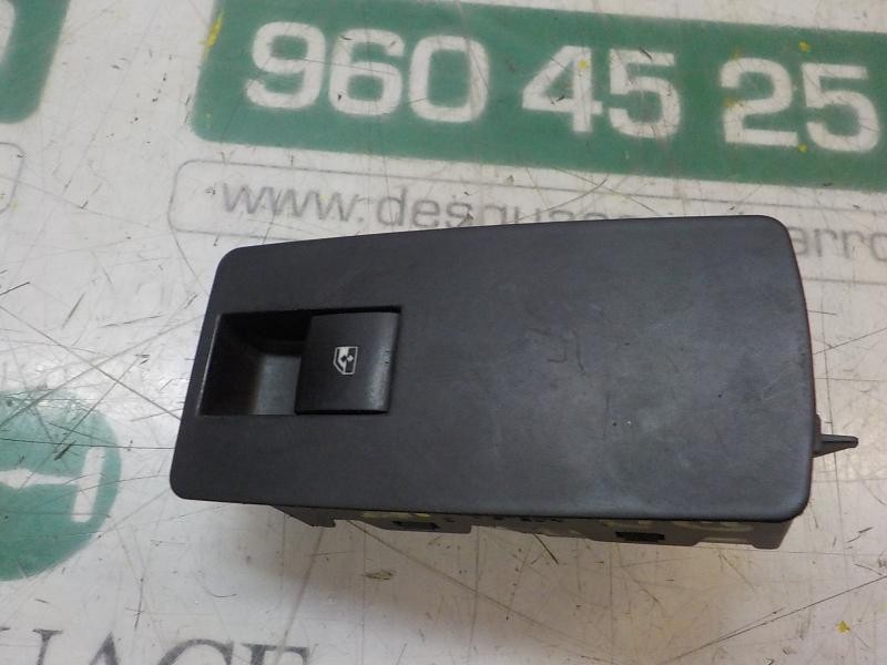 Recambio de mando elevalunas delantero derecho para opel insignia berlina sport referencia OEM IAM 13301886 13301886 