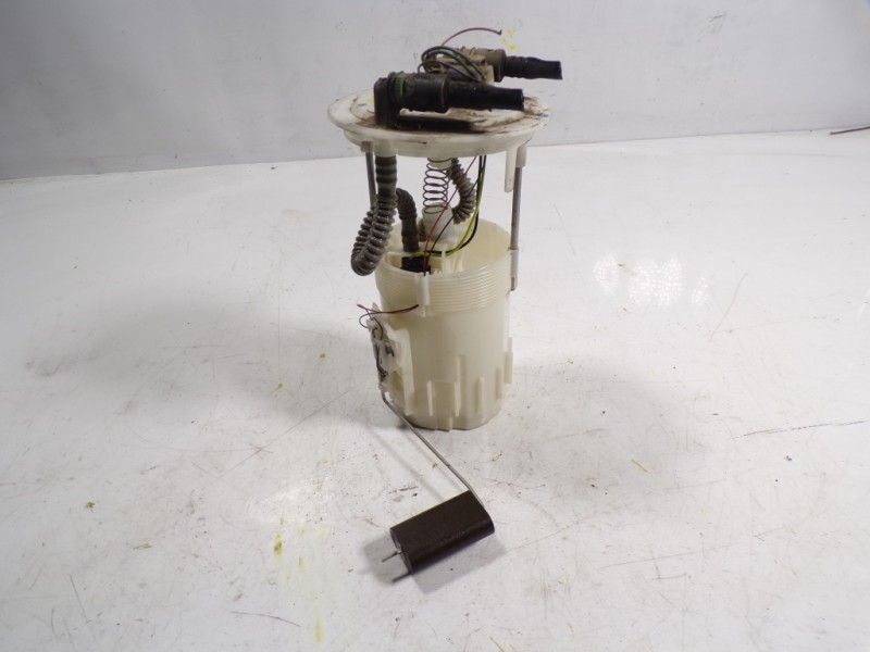 Recambio de aforador para dacia dokker 1.5 dci diesel fap cat referencia OEM IAM 172027123R  