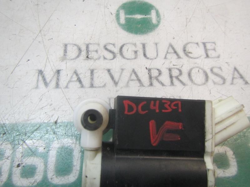 Recambio de bomba limpia para hyundai veloster sport s referencia OEM IAM 985102S000  