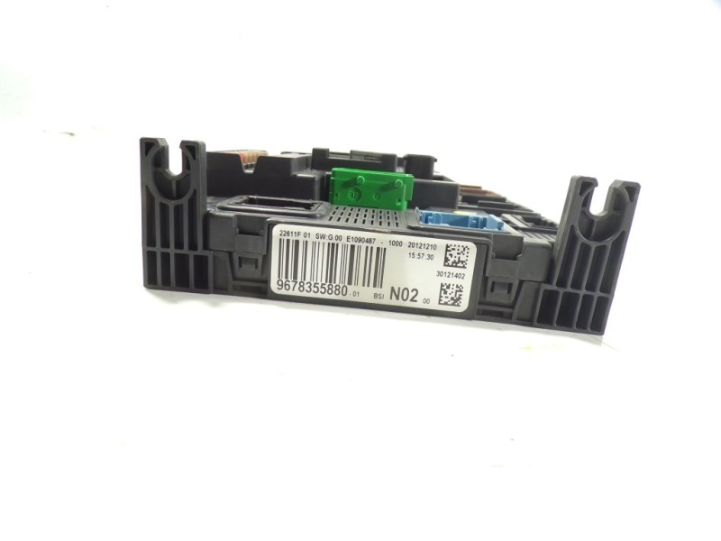 Recambio de caja reles / fusibles para peugeot 208 1.4 hdi fap referencia OEM IAM 1608326080 9678355880 